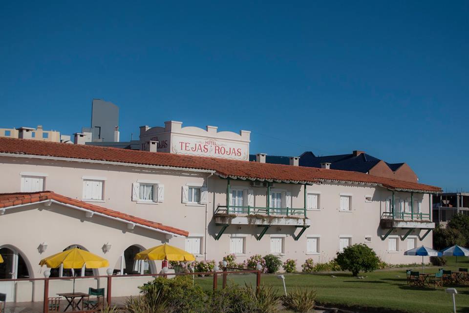 Hotel Tejas Rojas Вилья-Хесель Экстерьер фото
